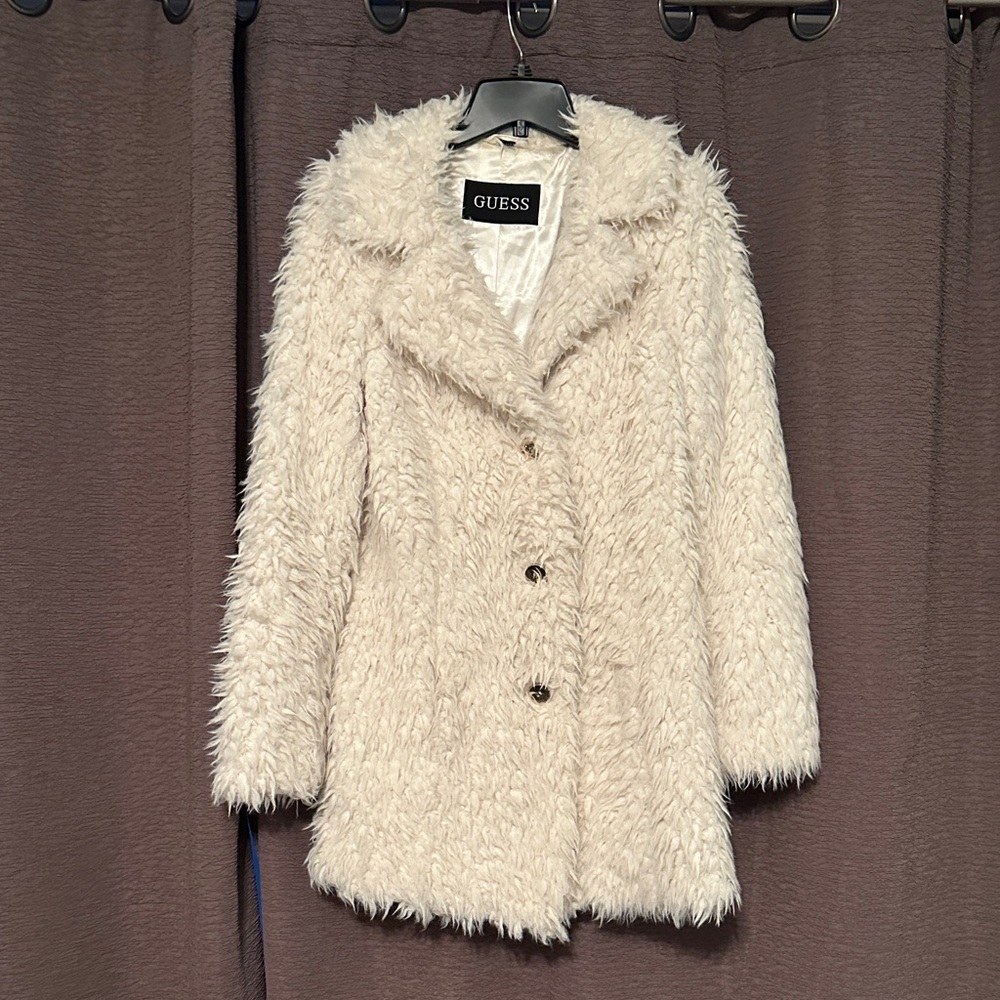 Guess Women's Fluffy Cream Faux Fur coat. Size: Medium
